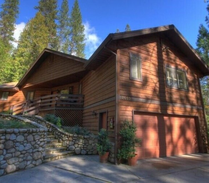 Yosemite Scenic Wonders - Wawona Area