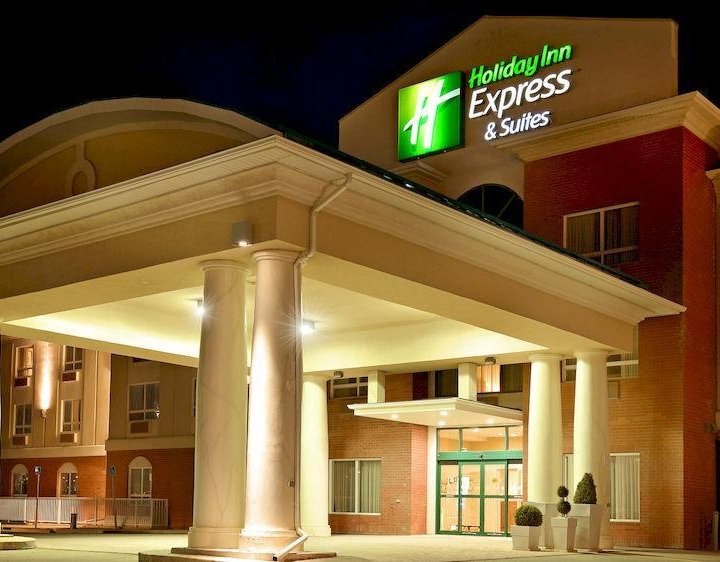 Holiday Inn Express & Suites Hinton