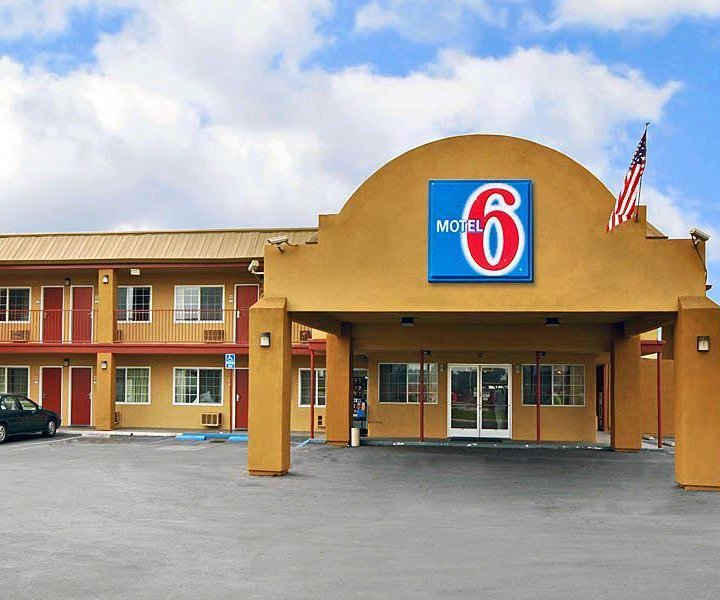 Motel 6 Visalia, CA