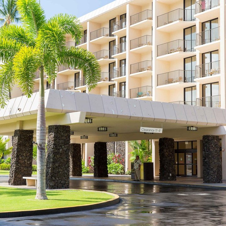 Courtyard by Marriott King Kamehameha's Kona Beach Hotel