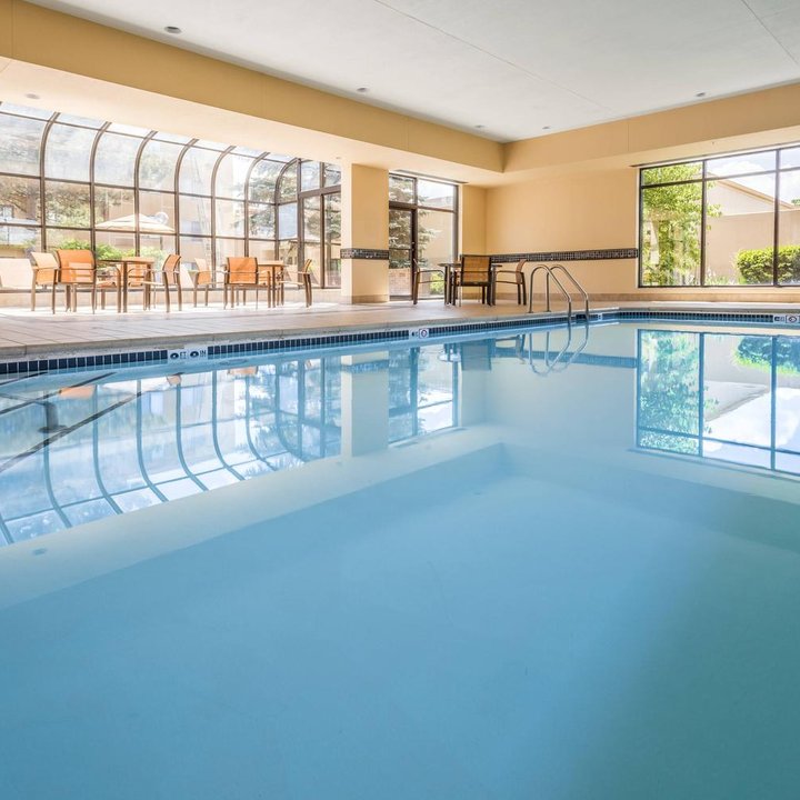 Comfort Inn & Suites Arlington Heights - Buffalo Grove