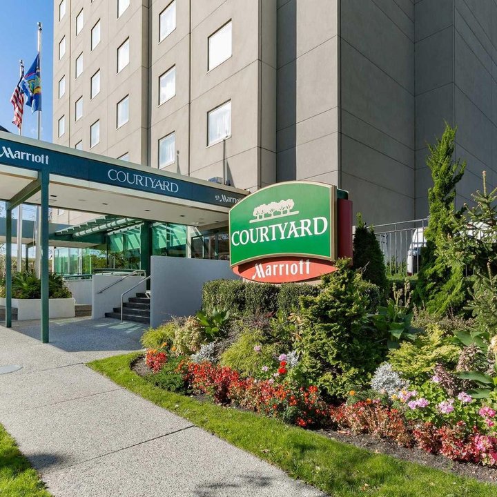 Courtyard by Marriott New York JFK Airport