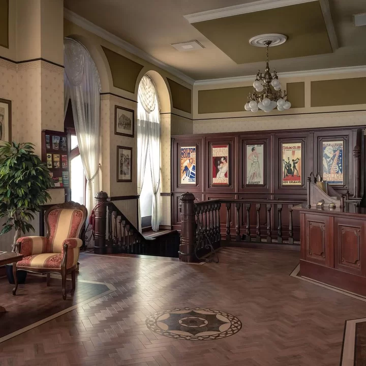 棉花樓布達佩斯酒店