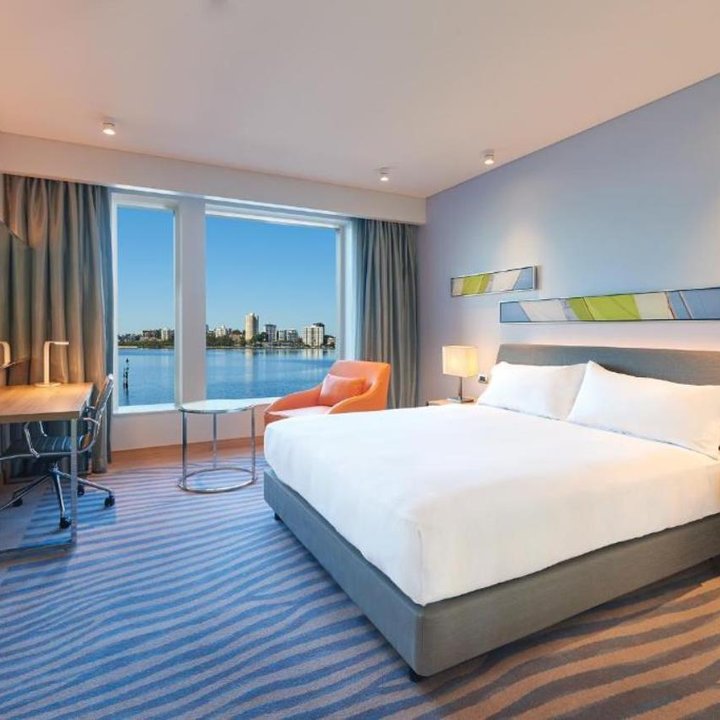 DoubleTree by Hilton Perth Waterfront