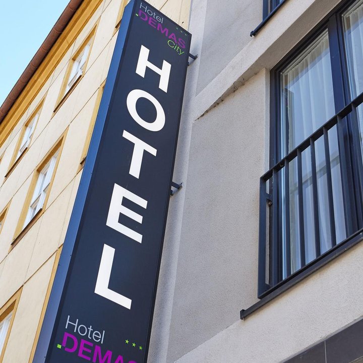 Hotel Demas City