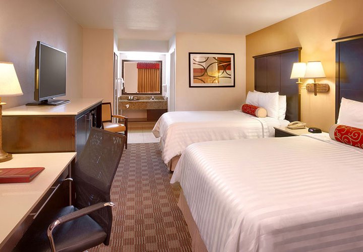 Cortona Inn and Suites Anaheim Resort