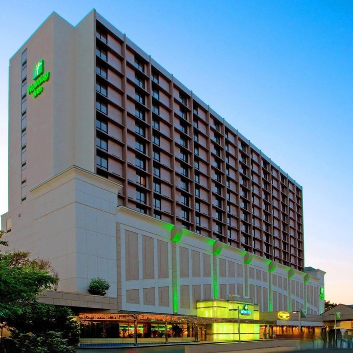 Holiday Inn 國家機場/水晶城