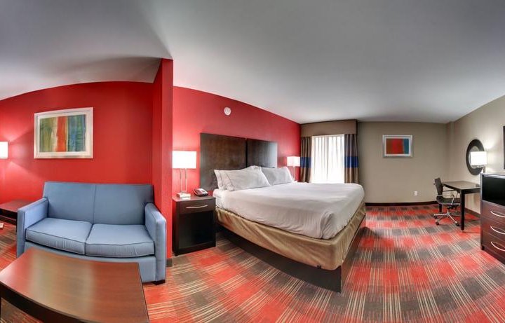 Holiday Inn Express & Suites Jackson Downtown - Coliseum