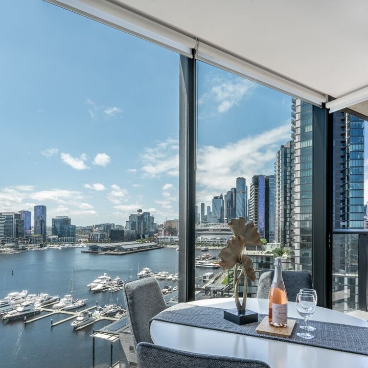 Melbourne Private Apartments - Collins Wharf Waterfront, Docklands