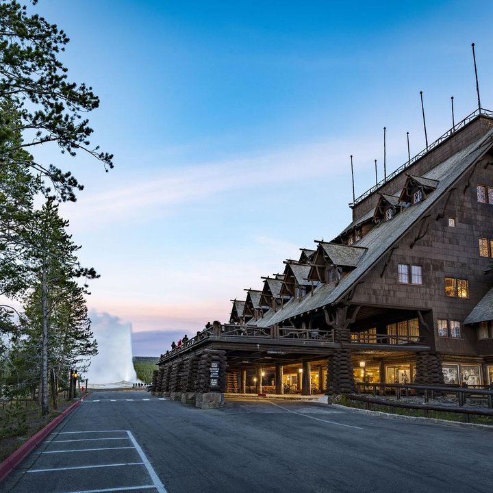 Old Faithful Inn - Inside the Park