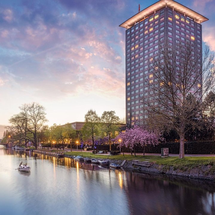 Hotel Okura Amsterdam – the Leading Hotels of the World