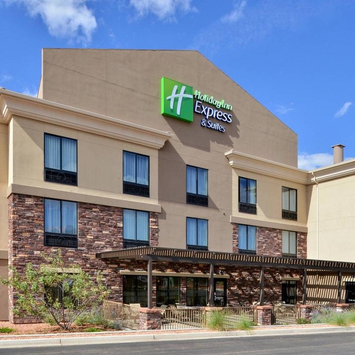 Holiday Inn Express & Suites Page - Lake Powell Area