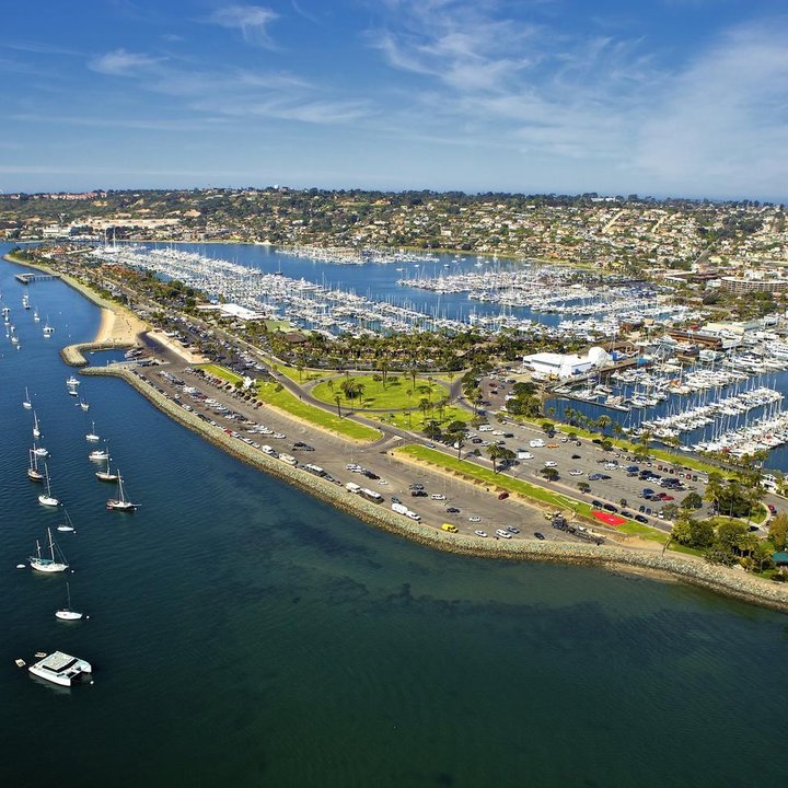 Bay Club Hotel and Marina