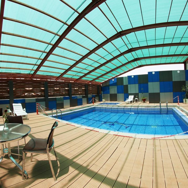 週日酒店王國塔樓原華威阿爾達巴布酒店