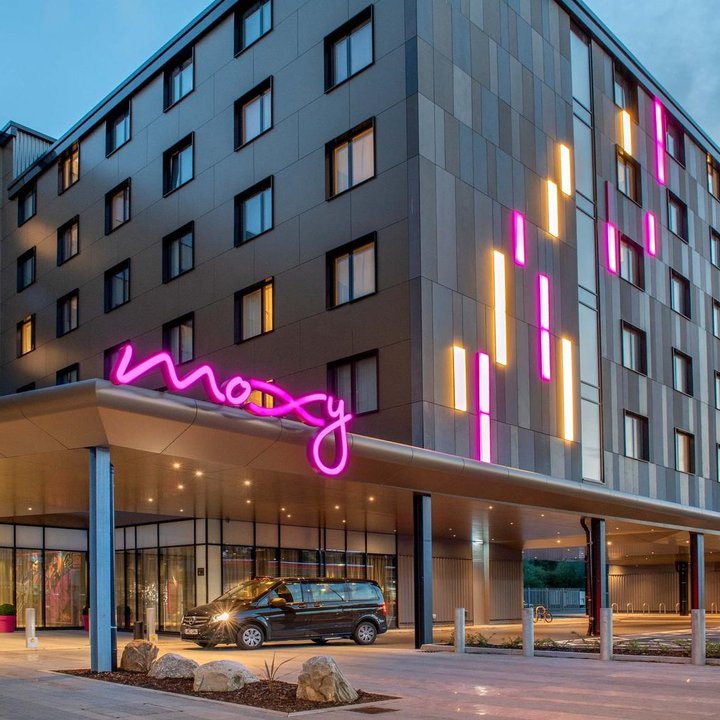 Moxy London Heathrow Airport