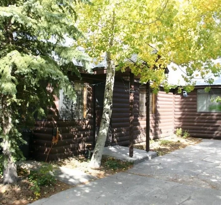 Yellowstone Wildlife Cabins