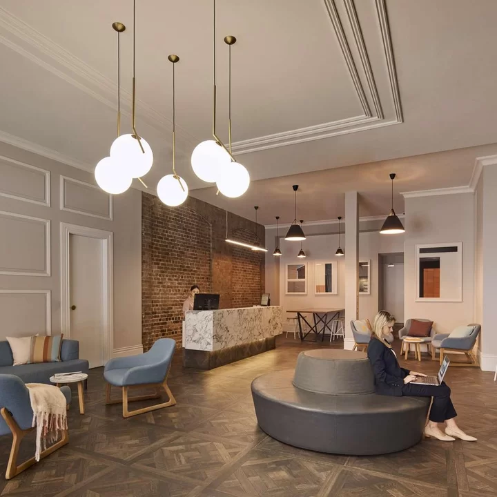 悉尼阿爾提莫酒店, EVT旗下