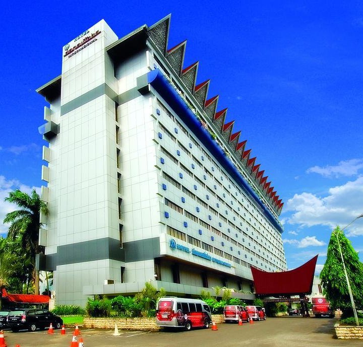 Danau Toba Hotel International
