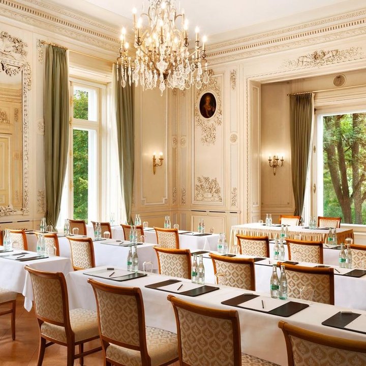 Villa Rothschild, Autograph Collection