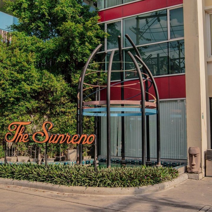 The Sunreno Hotel