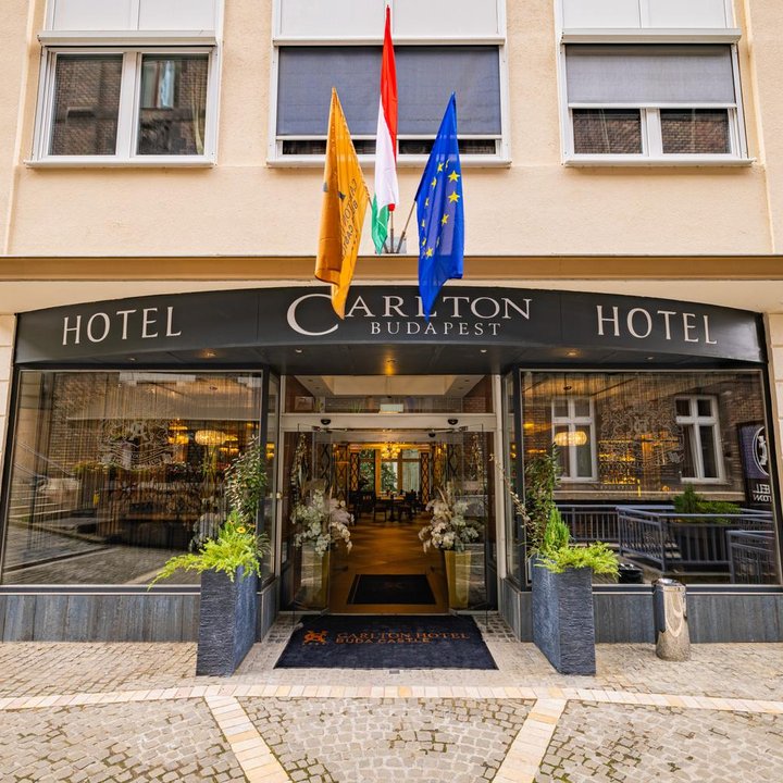 Carlton Hotel Buda Castle