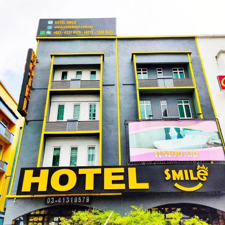 Smile Hotel Danau Kota