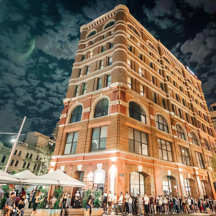 Wake up! 悉尼中央酒店