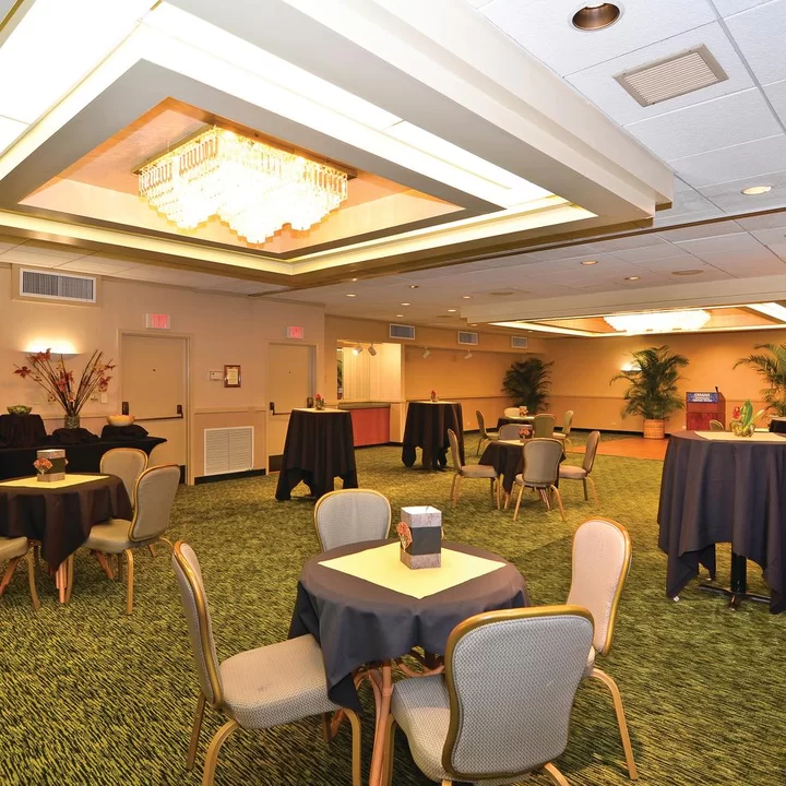 Airport Honolulu Hotel