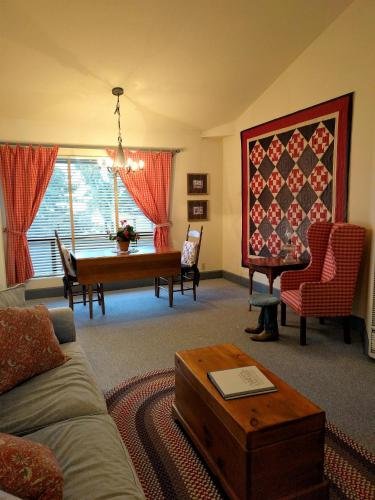 Baywood Inn Bed & Breakfast