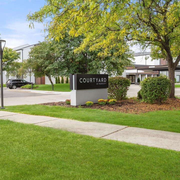 Courtyard by Marriott Detroit Metropolitan Airport Romulus