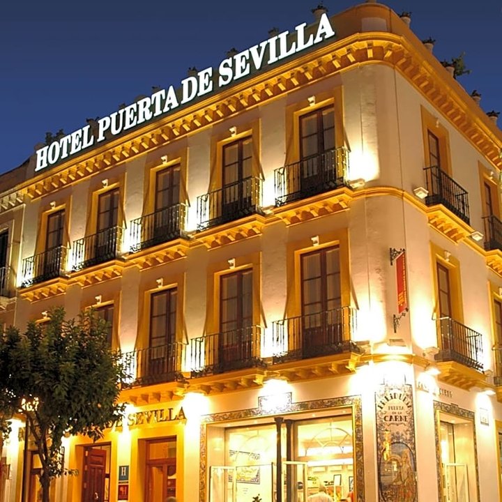 Basic Hotel Puerta de Sevilla