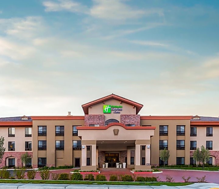 Holiday Inn Express & Suites Atascadero