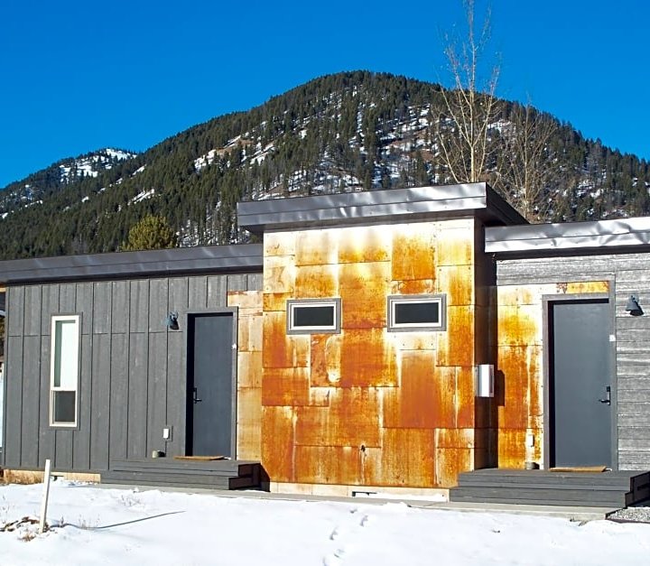 Terra Nova Cabins