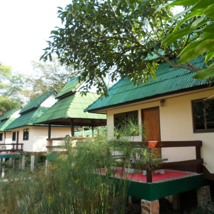 Khunnam Rimtarn Resort