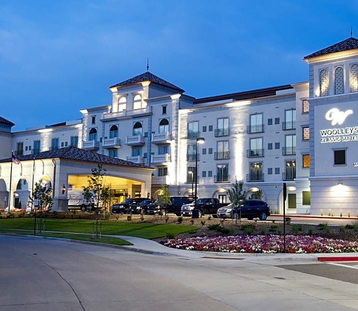 Woolley's Classic Suites Denver Airport