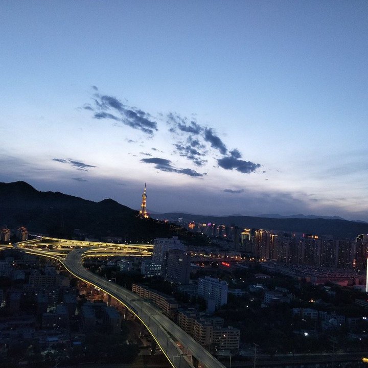 (东北门) 街道长江路103号山水国际,城中区,西宁市,青海,中国 在地图上显示4.5很好 查看所