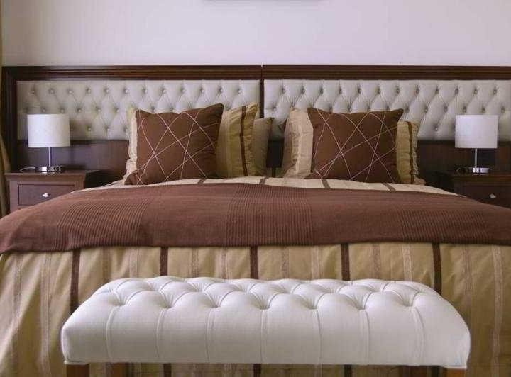 阿爾塔廣場酒店