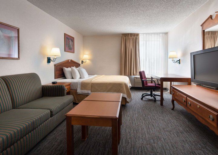 Days Inn & Suites by Wyndham Denver International Airport