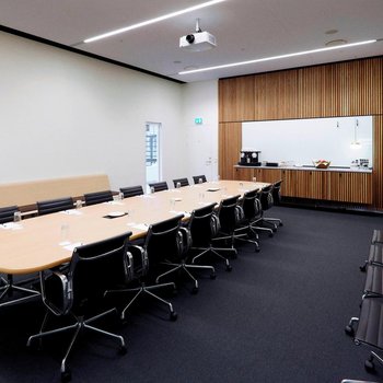 哥本哈根貝拉天空AC酒店