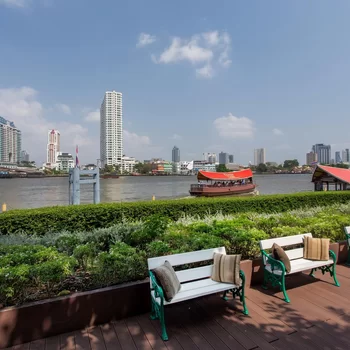 曼谷湄南河畔華美達廣場酒店