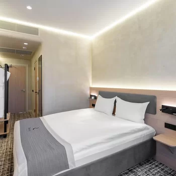 雷尼恩城市酒店(2025年新開業)