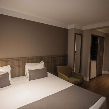 保利斯塔奇安諾酒店