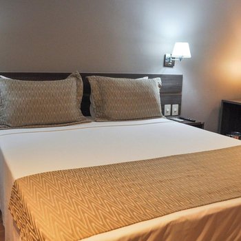 保利斯塔奇安諾酒店