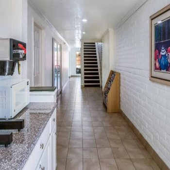 Motel 6 Euless, TX - DFW West