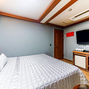 Busan Yeongdo Taejong Parktel