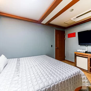 Busan Yeongdo Taejong Parktel