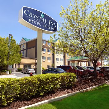 米德瓦利水晶套房酒店