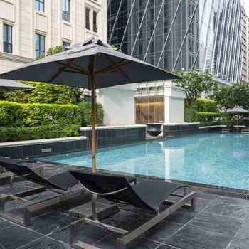 奔集格蘭德中心大酒店