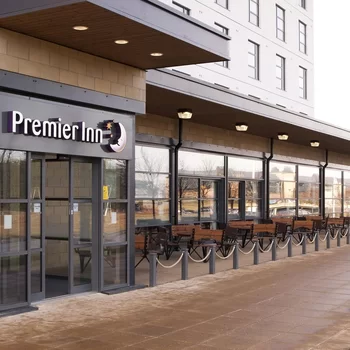 愛丁堡公園(機場)普瑞米爾酒店