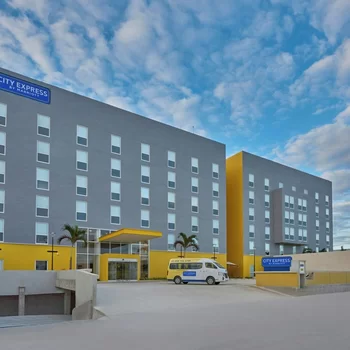 City Express by Marriott Cancun Aeropuerto